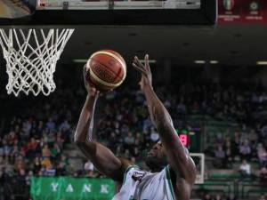 Lega (J27): Marcus Goree (Benetton) le birla el MVP a Varnado (Roma) en el último suspiro; un Borousis muy anotador (27), máximo valor para el Milano; Djordjevic, expulsado, carga contra los árbitros
