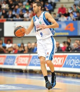 Oficial el secreto a voces del acuerdo entre Vidal y Unicaja