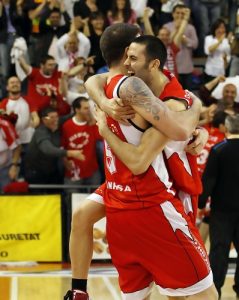 El Assignia Manresa se lleva un partido con un final de <i>thriller</i> (72-70)