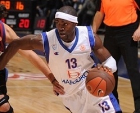 Lega (J29): Cara (Montepaschi) y cruz (Milano) para la Bennet Cantù; El ex Tau, Linton Johnson captura 22 rebotes y consigue su cuarto MVP; duras críticas al diferido del Cantù-Montepaschi