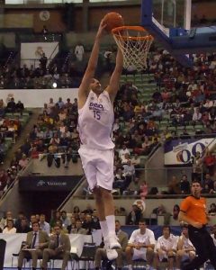 Mumbrú elige a Bilbao Basket, a la espera de la última decisión del Real Madrid