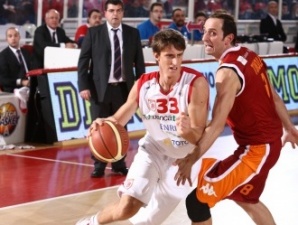 Lega (J31): el joven Aquille Polonara (Teramo) se va hasta los 34 puntos y los 46 de valoración. Ambas marcas están entre las mejores de toda la temporada; Casale no logra salvar la categoría