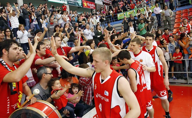 El FCB Regal vence pero no consigue amargar el final de fiesta al Assignia Manresa (71-77)