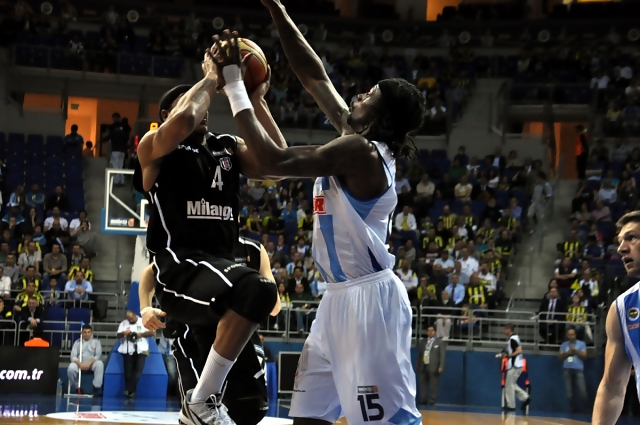 Liga Turca (Playoffs/Cuartos): Ya hay semifinales. Galatasaray-Besiktas y Banvit-Anadolu Efes. Fenerbahce cae en cuartos en un campaña para olvidar