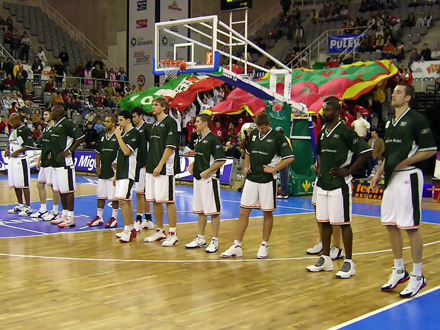 El Caja depende de si mismo para ir a la Copa (Primer asalto)