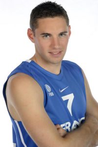 Los jugadores que vienen (I): Tibor Pleiss y Fabien Causeur (Caja Laboral) y Adrien Moerman (Gescrap Bizkaia)