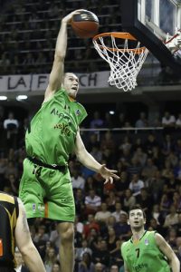 Kim Tillie, potencia interior para el UCAM Murcia