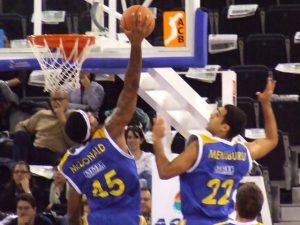 De Pablos debuta en el banquillo del Estu con victoria