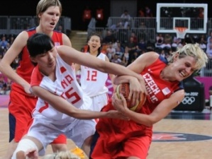 JJ.OO. 2012 (W): China sorprende a R.Checa, EE.UU. y Rusia sufren tres cuartos y Francia hace una demostración de fuerza