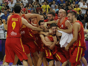 Preeuropeo: Montenegro tumba a Serbia con un triple ganador desde medio campo del joven Nikola Ivanovic (con imágenes exclusivas del encuentro). Klaudio Ndoja (Albania), ¡0/17 ante Suiza!