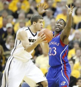 Justin Safford será el referente interior de River Andorra