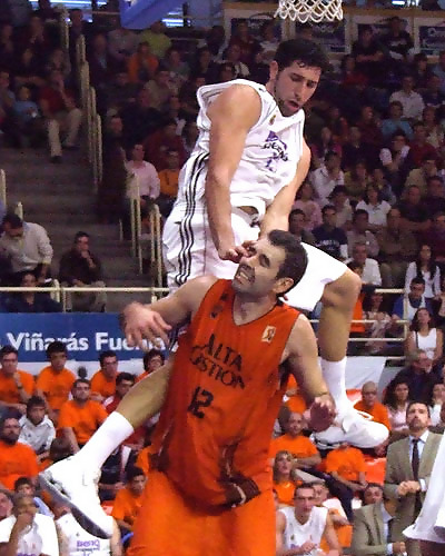 Joan Plaza: “No hemos tocado techo, no quiero que pensemos que somos los Lakers” (con galería del R. Madrid – AG Fuenla)