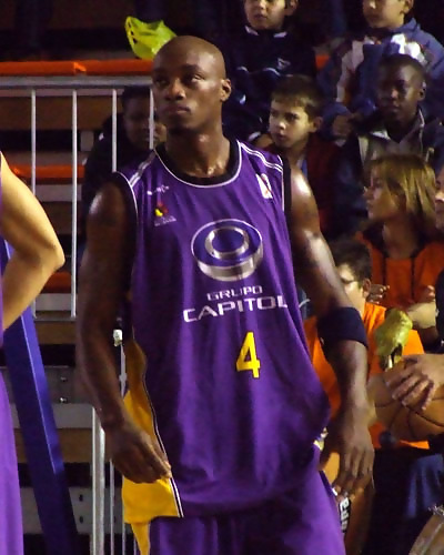 Joseph Gomis se queda en Valladolid