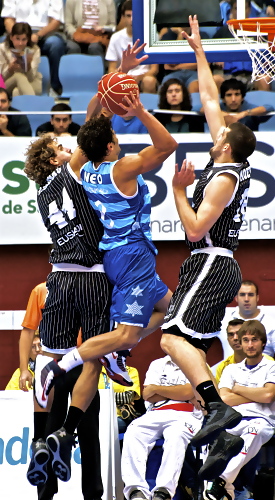 El mejor Neto no basta contra Bilbao Basket (65 – 72)