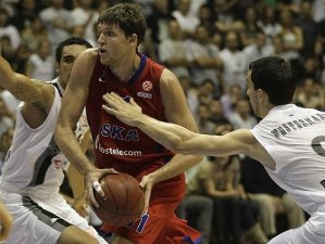 VTB League: Khimki y CSKA siguen liderando sus grupos con autoridad; gran comienzo de temporada del Spartak que se mantiene imbatido; muchos conocidos destacan, Jasaitis, E.J. Rowland, D’or Fischer…