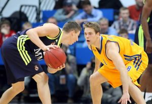 Euroleague J2 (viernes): Pierden Madrid y Caja Laboral, Efes supera claramente a Olympiacos y Milan y Fenerbahce suman su segunda victoria