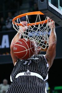 La otra estadística en la Liga Endesa (J10): Axel Hervelle, energía productiva. Javi Salgado, infalible en el tiro. English y Fisher, omnipresentes. Kuzmic, un coloso en los minutos calientes