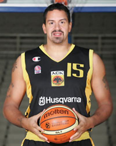 Brent Scott y Nestoras Kommatos, caminos opuestos