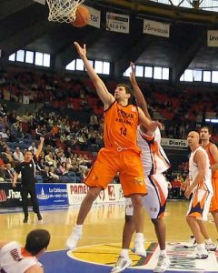 Avdalovic: “Me gusta jugar al lado de Oliver”