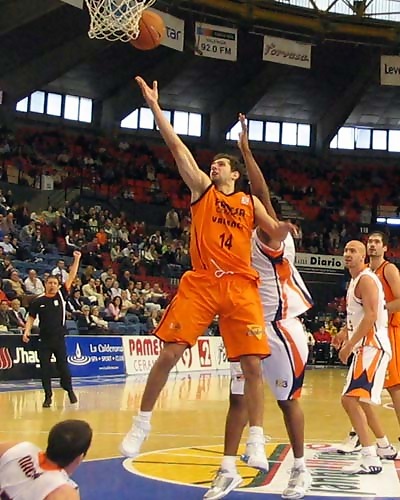 Avdalovic: “Me gusta jugar al lado de Oliver”