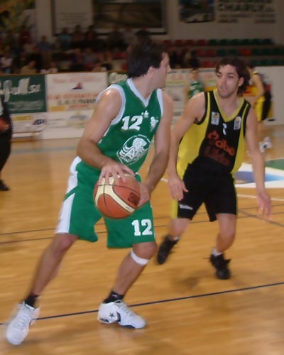 Julián Horacio López refuerza la línea exterior de Qalat Cajasol