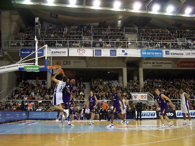 Sharone Wright y los bombarderos del Eiffel Towers, en el camino del Real Madrid