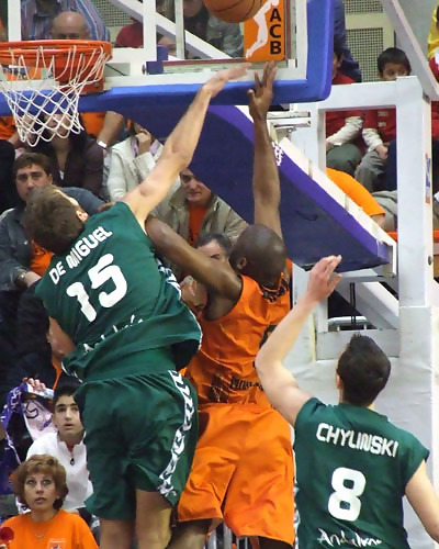 Iñaki de Miguel ya es del Cajasol