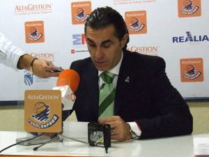 Continúa la intriga en el banquillo de Unicaja, con un nuevo comunicado