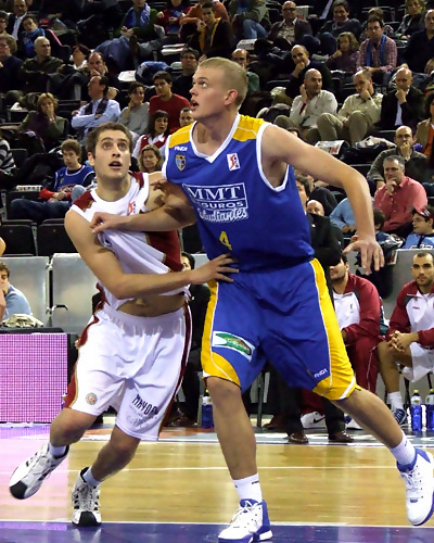 Estudiantes sigue creyendo en la liga EBA