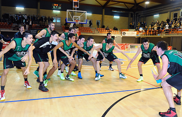Disfruta en exclusiva de la final del NIJT Torneo Ciutat de L’Hospitalet 2013 con la locución de nuestros colaboradores