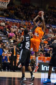 La Noche Americana: Gasol & Randolph, demasiado para los Bulls en la prórroga; los temporeros Gelabale y Chris Johnson relanzan a los <i>injured</i> Wolves; tope del curso en ataque para Ilyasova