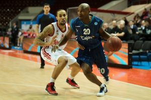 Eurocup Last16 (J2): Doellman decide para Valencia en la vuelta de San Miguel. Cajasol y Uxue BB, al borde del precipicio. Ulm da la sorpresa en Kazan pese a Eidson (31+10). El ex Unicaja Rowland, MVP