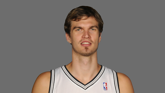 Un Tiago Splitter sano vale por dos