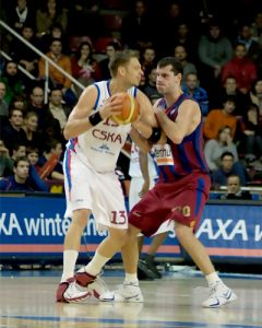 Kakiouzis no jugará en Unicaja ya con plantilla cerrada y DKV hará ficha ACB al canterano subcampeón de Europa Pau Ribas