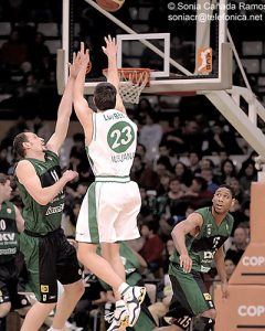 Larry Lewis y Domen Lorbek, nuevos jugadores del MMT Estudiantes