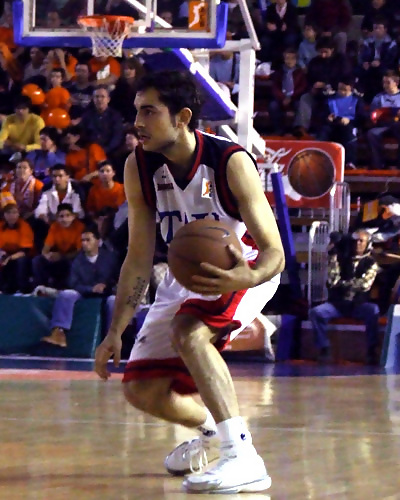 Arslan renueva con el Baskonia