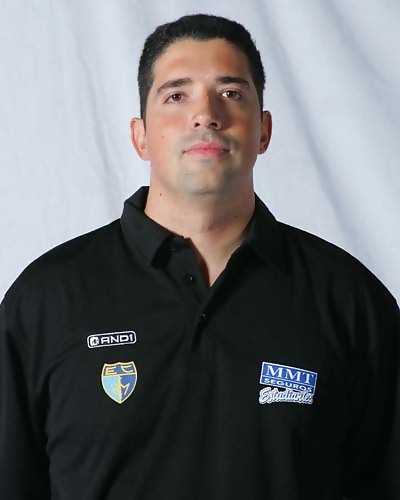 MMT Estudiantes premia a De Pablos con la renovación