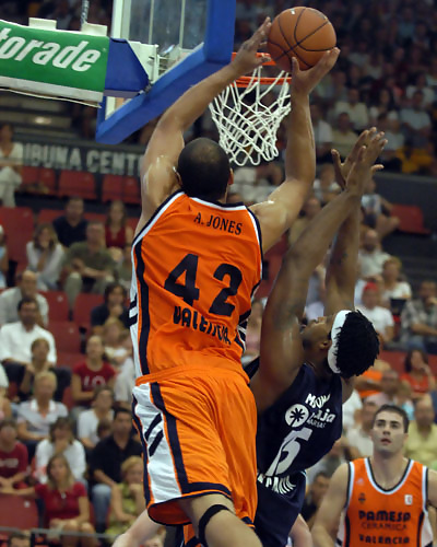 Alvin Jones ya es jugador del Plus Pujol Lleida