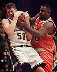 Todd MacCulloch: Un 7 pies, rey de las máquinas del millón