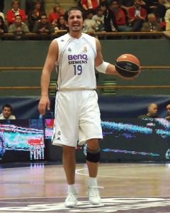 La Pasión Turca se llama Kerem Tunçeri