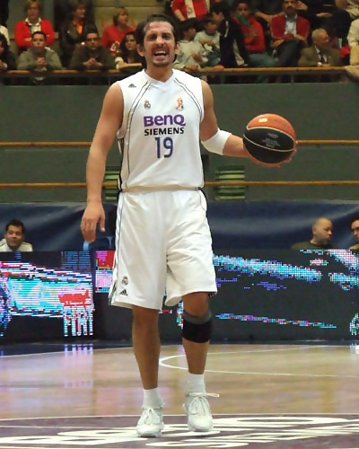 La Pasión Turca se llama Kerem Tunçeri