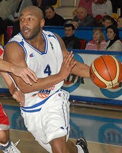 EL  Top 16 J2 (miércoles); El Amin conquista el Buesa con un enorme triple mientras Mirotic remontaba 18 puntos para poner al Real Madrid 2-0