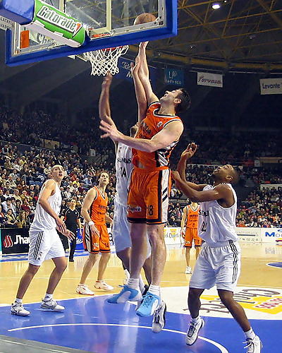 Entrevista a Tomasevic: “Hay que mejorar en defensa”