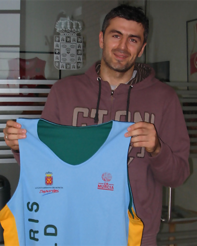 Vetoulas se queda y overbooking en la enfermería de Murcia