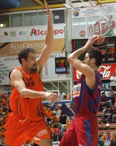 Los SuperCeltics, con Garnett ya fichado, aprietan por Navarro ¿Demanda contra GM Ernie Grunfeld por bloquear su traspaso?