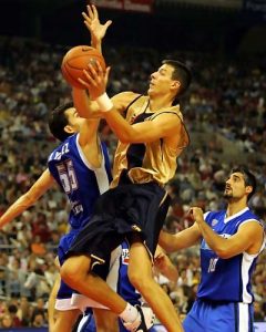 Jordi Trias renueva cuatro años con el AXA Barcelona