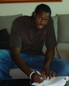 Cheikh Samb da el salto a la NBA en las filas de Detroit Pistons