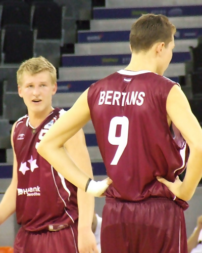 Europeo sub-18: las claves de la jornada 4 (con galería de fotos)