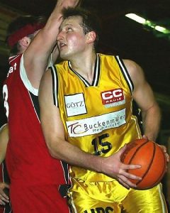 Kieser llega a Gijón