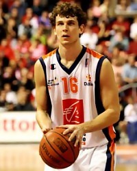 Pat Carroll, hermano de Matt, cierra la plantilla del Cajasol